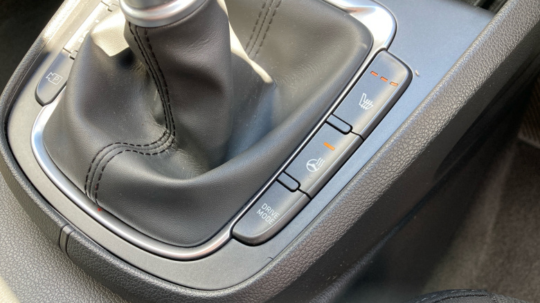 Hyundai Kona 1.0 TGDi 48V MHEV Premium 5dr Petrol Hatchback